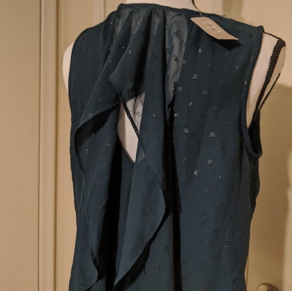 Maurices size Medium dark green Top - Picture 6 of 9